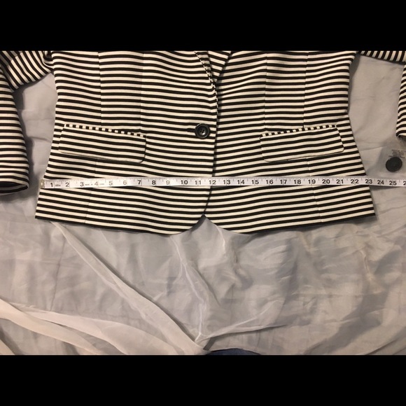 Kasper black and white stripe blazer 16 - Picture 12 of 12